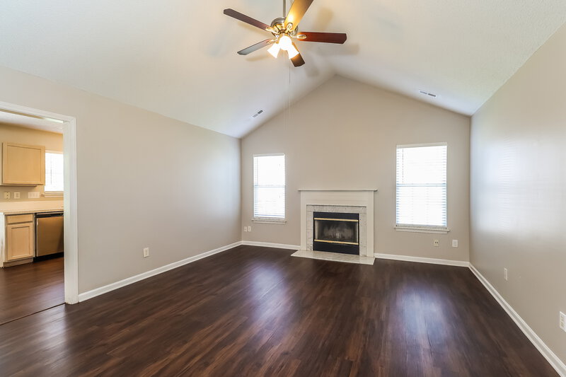 1,890/Mo, 8303 Hornwood Ct Charlotte, NC 28215 Living Room View 2