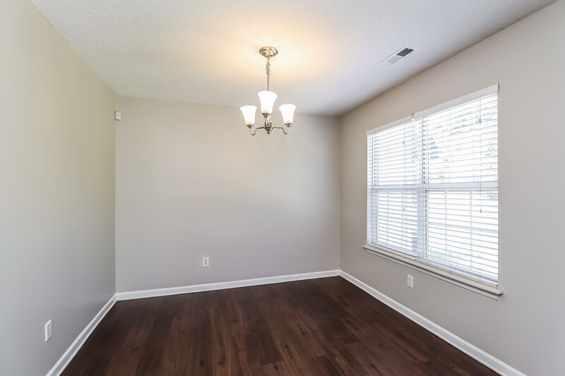 1,890/Mo, 8303 Hornwood Ct Charlotte, NC 28215 Dining Room View