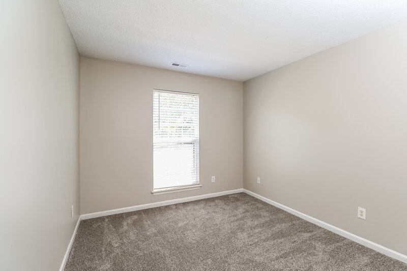 1,890/Mo, 8303 Hornwood Ct Charlotte, NC 28215 Bedroom View 2