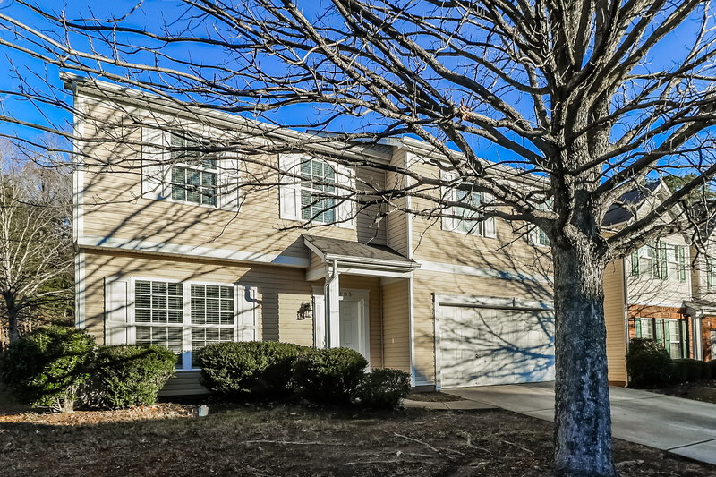 2,075/Mo, 16105 Long Talon Way Charlotte, NC 28278 Front View