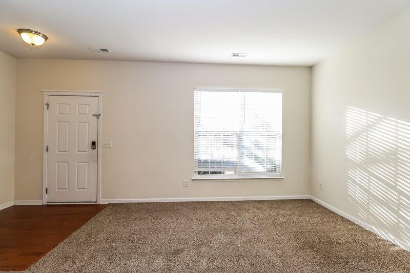 2,075/Mo, 16105 Long Talon Way Charlotte, NC 28278 Living Room View