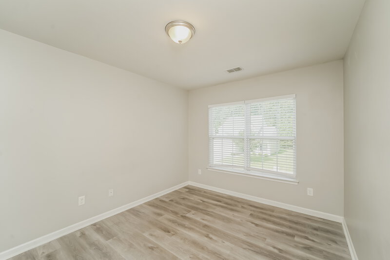 1,980/Mo, 11710 Sweetbriar Ridge Dr Charlotte, NC 28269 Bedroom View 2