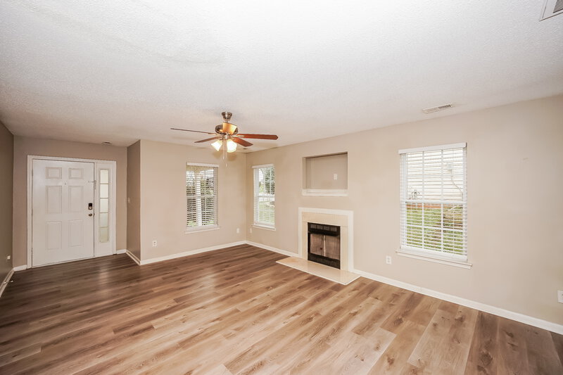 2,290/Mo, 9530 Bradstreet Commons Way Charlotte, NC 28215 Living Room View