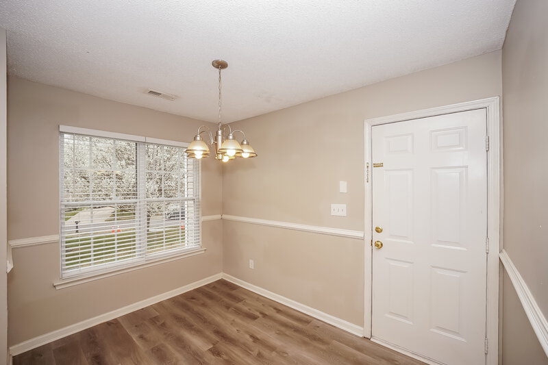 2,290/Mo, 9530 Bradstreet Commons Way Charlotte, NC 28215 Dining Room View