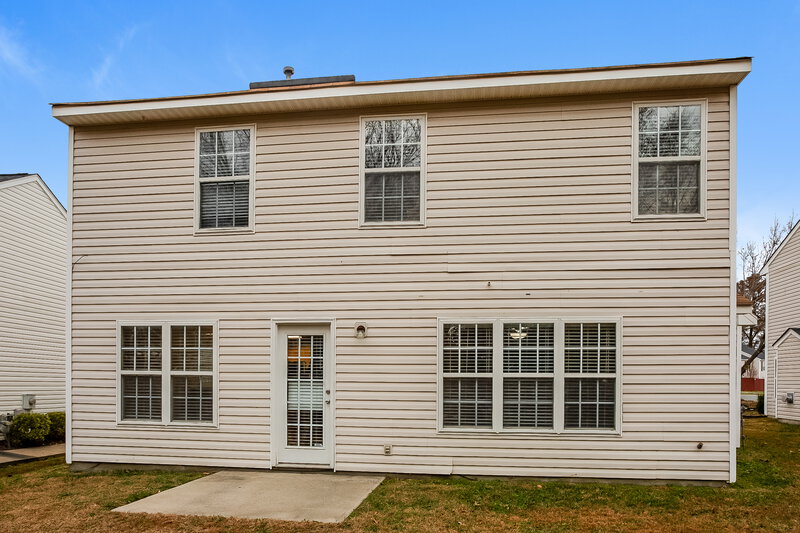 1,830/Mo, 2112 Highland Park Dr Charlotte, NC 28269 Rear View