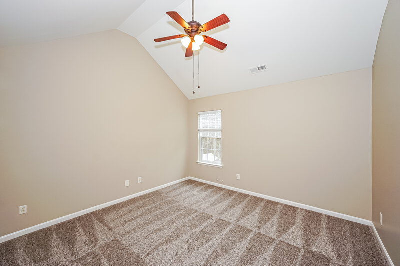 2,265/Mo, 8627 Oak Dr NE Charlotte, NC 28269 Bedroom View