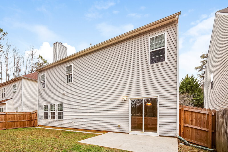 2,265/Mo, 8627 Oak Dr NE Charlotte, NC 28269 Rear View