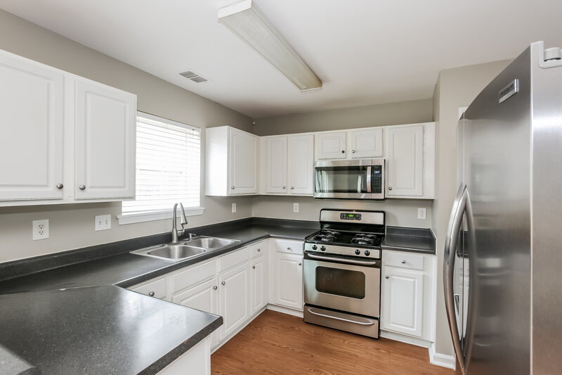 3,070/Mo, 10822 Northgate Trail Dr Charlotte, NC 28215 Kitchen View