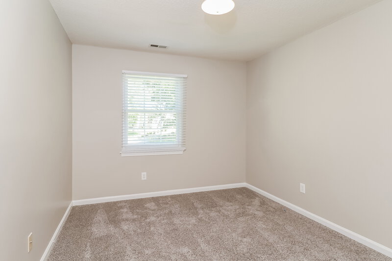 1,900/Mo, 7524 Heronwood Ln Charlotte, NC 28227 Bedroom View 2