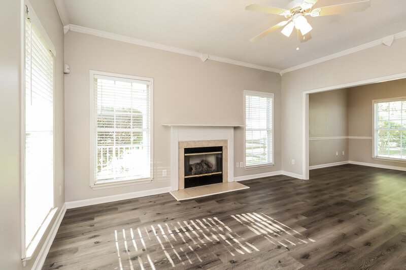 2,235/Mo, 13412 Michael Lynn Rd Charlotte, NC 28278 Living Room View 2