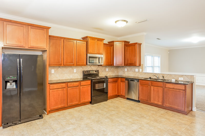 2,390/Mo, 4315 Houldsworth Dr Charlotte, NC 28213 Kitchen View