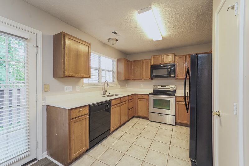 1,655/Mo, 10416 Battle Ct Charlotte, NC 28215 Kitchen View