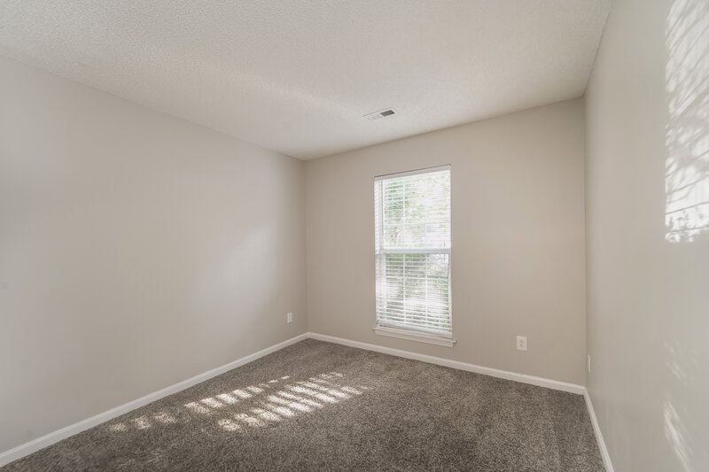 1,655/Mo, 10416 Battle Ct Charlotte, NC 28215 Bedroom View 2