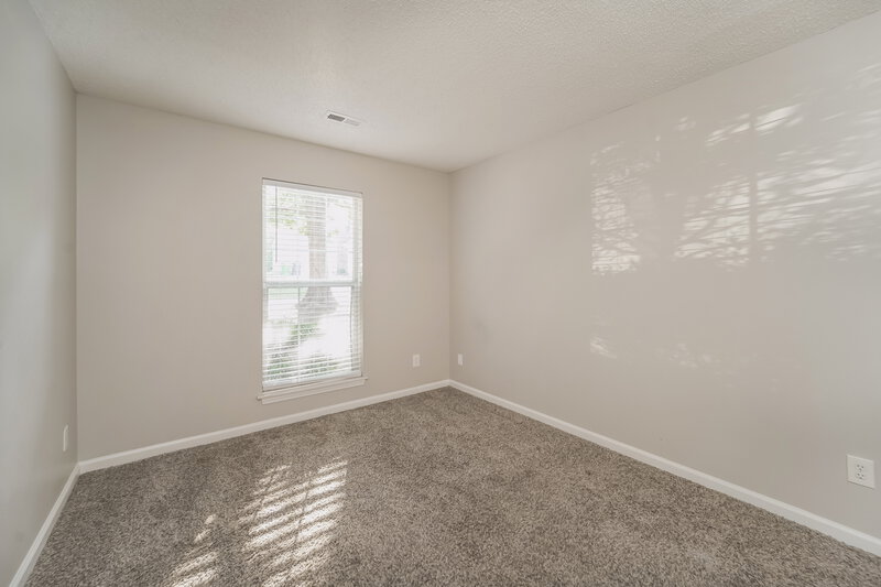 1,655/Mo, 10416 Battle Ct Charlotte, NC 28215 Bedroom View 3