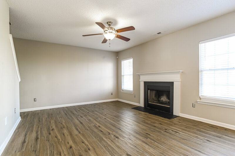 2,060/Mo, 426 Havenbrook Way NW Concord, NC 28027 Family Room View 2