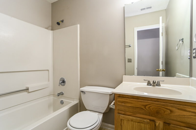 2,060/Mo, 426 Havenbrook Way NW Concord, NC 28027 Bathroom View