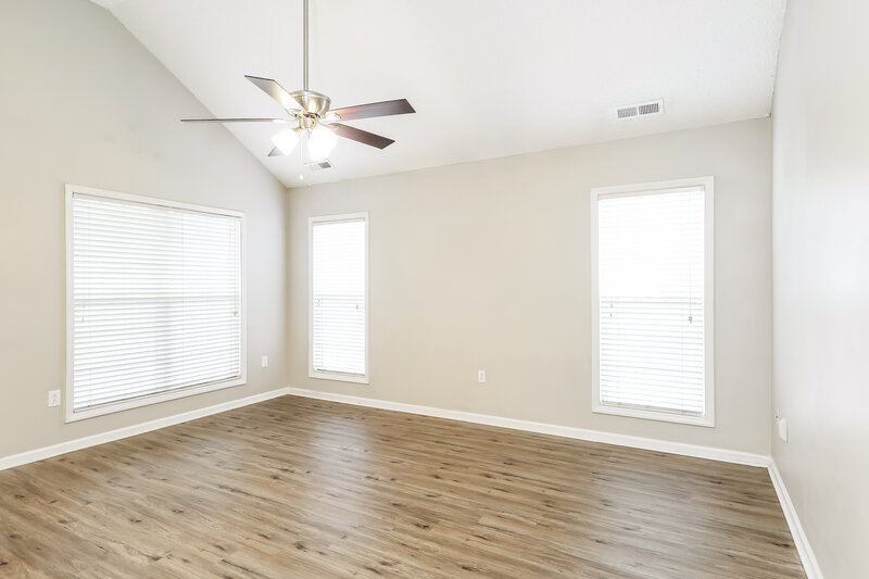 2,125/Mo, 310 Tamarack Dr Matthews, NC 28104 Living Room View