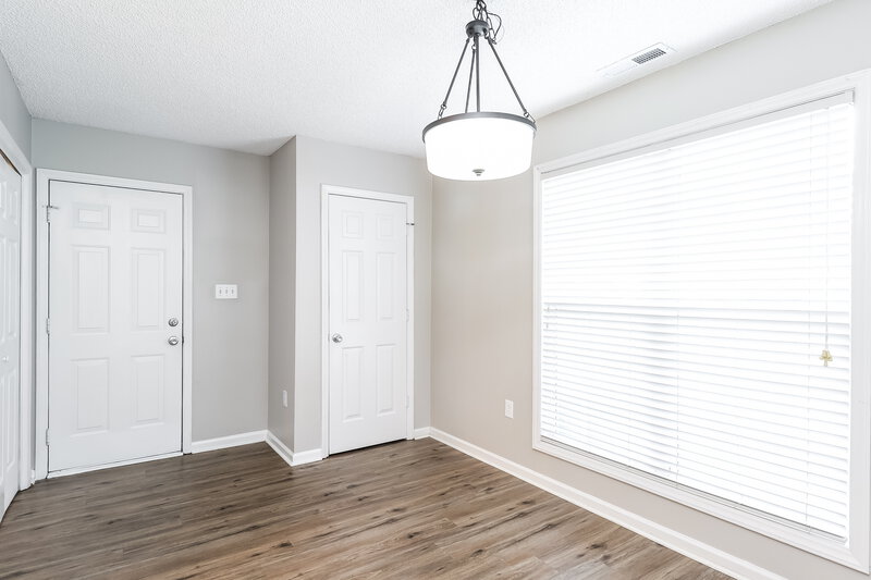 2,125/Mo, 310 Tamarack Dr Matthews, NC 28104 Dining Room View
