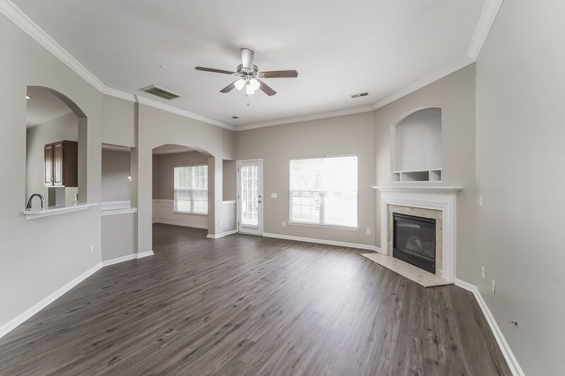 2,230/Mo, 4305 David Cox Rd Charlotte, NC 28269 Living Room View 2