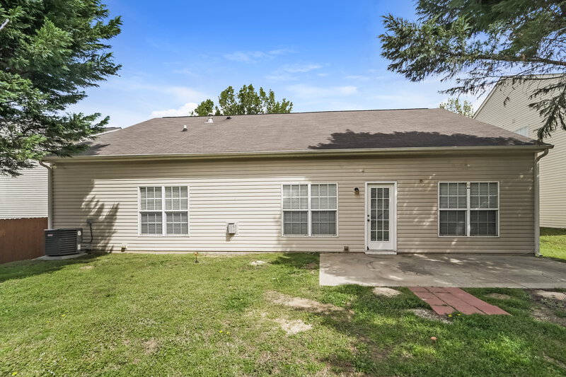 2,230/Mo, 4305 David Cox Rd Charlotte, NC 28269 Rear View