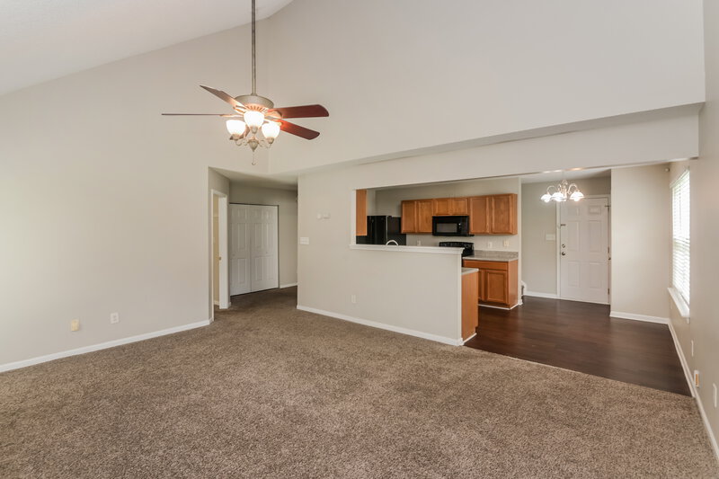1,965/Mo, 10606 Pickerel Ln Charlotte, NC 28213 Living Room View