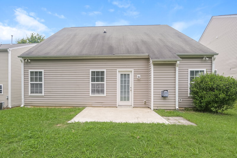 1,965/Mo, 10606 Pickerel Ln Charlotte, NC 28213 Rear View