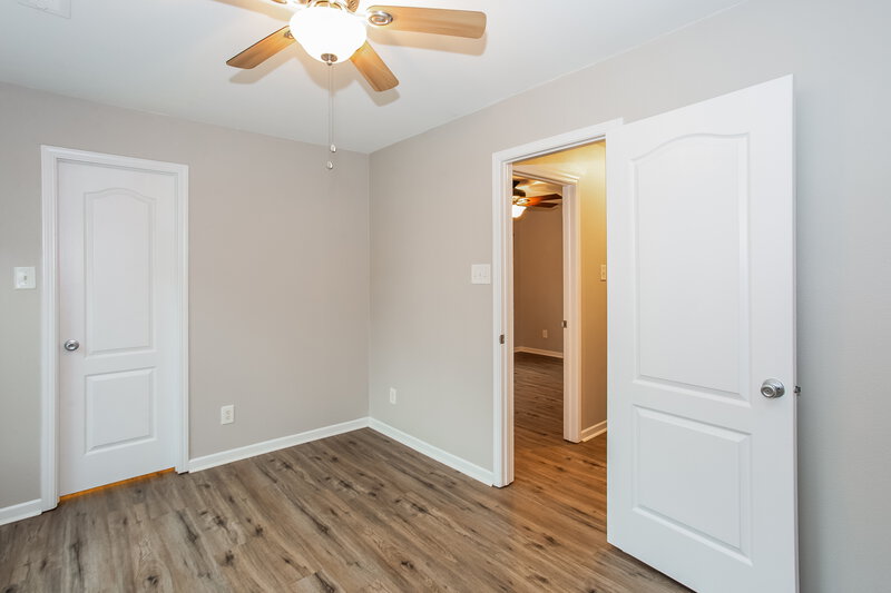 2,050/Mo, 4012 Chandler Haven Dr Charlotte, NC 28269 Bedroom View