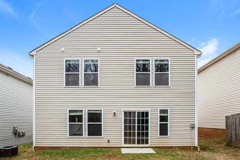 2,050/Mo, 4012 Chandler Haven Dr Charlotte, NC 28269 Rear View 2