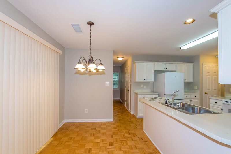 1,830/Mo, 6507 Pepperbush Ct Charlotte, NC 28262 Dining Room View