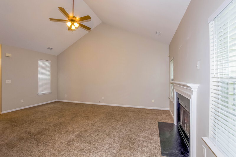 1,830/Mo, 6507 Pepperbush Ct Charlotte, NC 28262 Family Room View