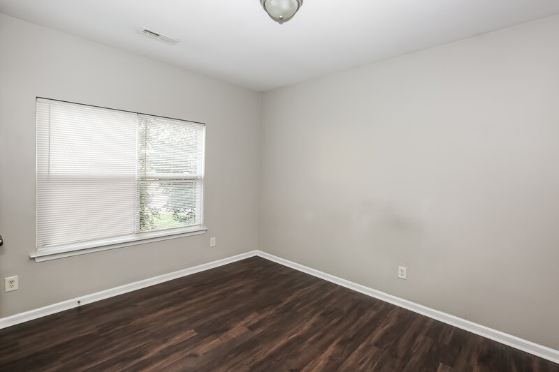 1,850/Mo, 4522 Potters Glen Rd Charlotte, NC 28269 Bedroom View