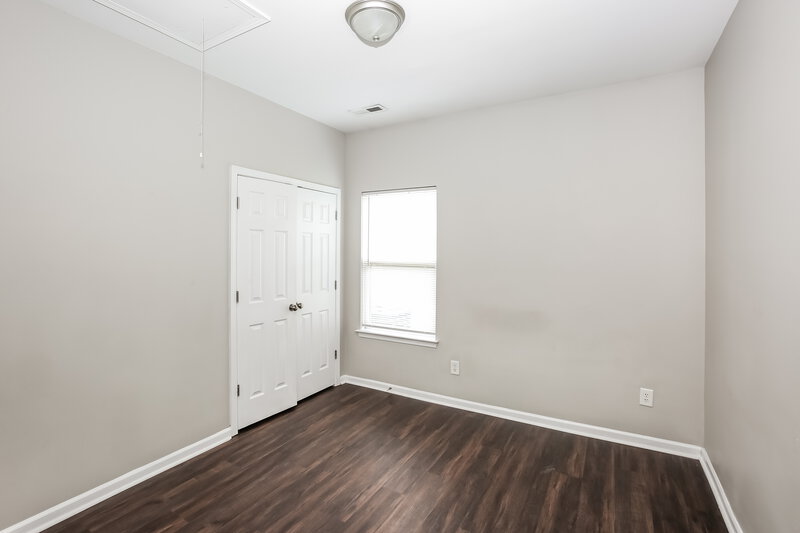 1,850/Mo, 4522 Potters Glen Rd Charlotte, NC 28269 Bedroom View 3