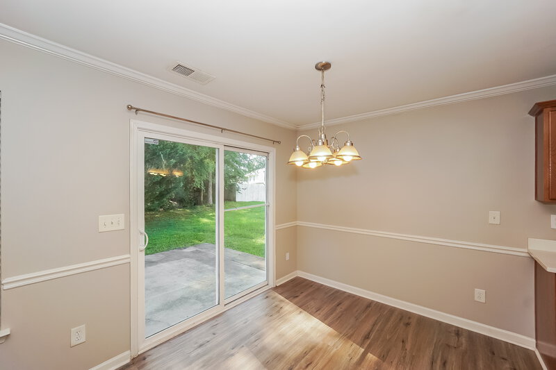 1,905/Mo, 523 Mountain Quail Dr Charlotte, NC 28216 Dining Room View