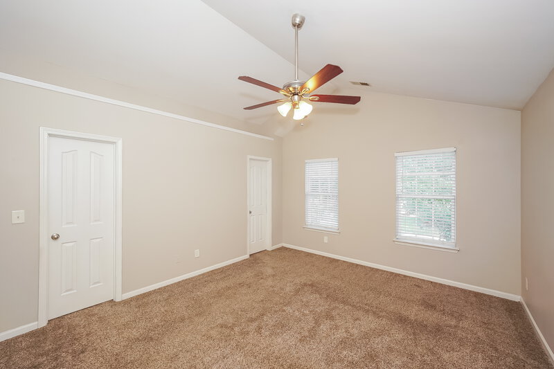 1,905/Mo, 523 Mountain Quail Dr Charlotte, NC 28216 Main Bedroom View 2