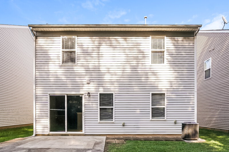1,905/Mo, 523 Mountain Quail Dr Charlotte, NC 28216 Rear View
