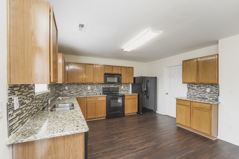 2,350/Mo, 1646 Rustic Arch Way Huntersville, NC 28078 Kitchen View