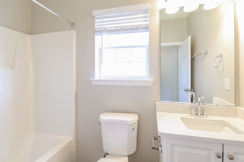 1,765/Mo, 197 Everett Park Dr Mooresville, NC 28115 Bathroom View