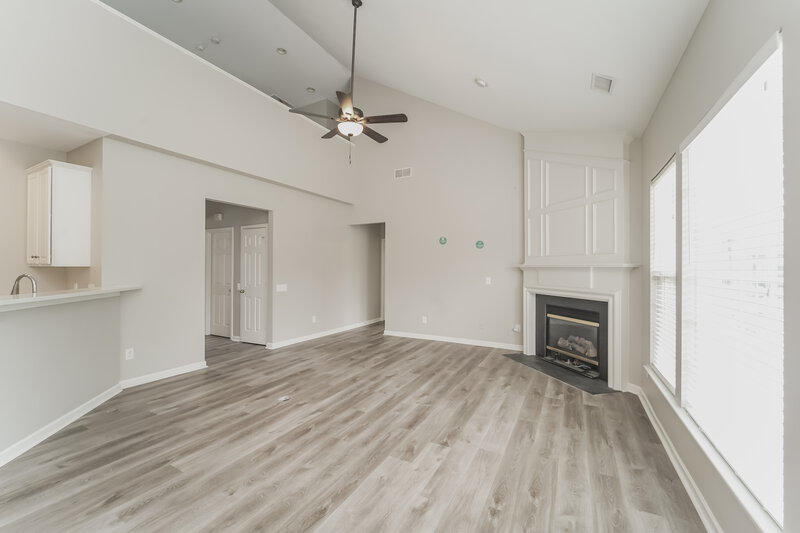 3,540/Mo, 10528 Adlin Ave Charlotte, NC 28262 Living Room View 2
