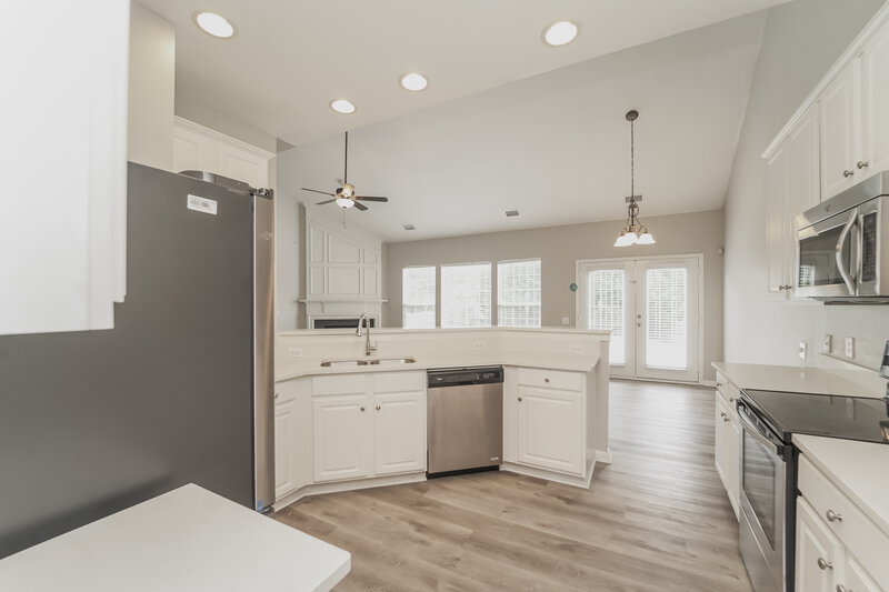 3,540/Mo, 10528 Adlin Ave Charlotte, NC 28262 Kitchen View 2