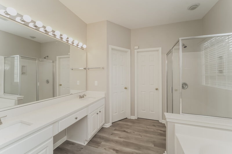 3,540/Mo, 10528 Adlin Ave Charlotte, NC 28262 Main Bathroom View