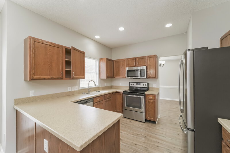 3,400/Mo, 12311 Old Timber Rd Charlotte, NC 28269 Kitchen View