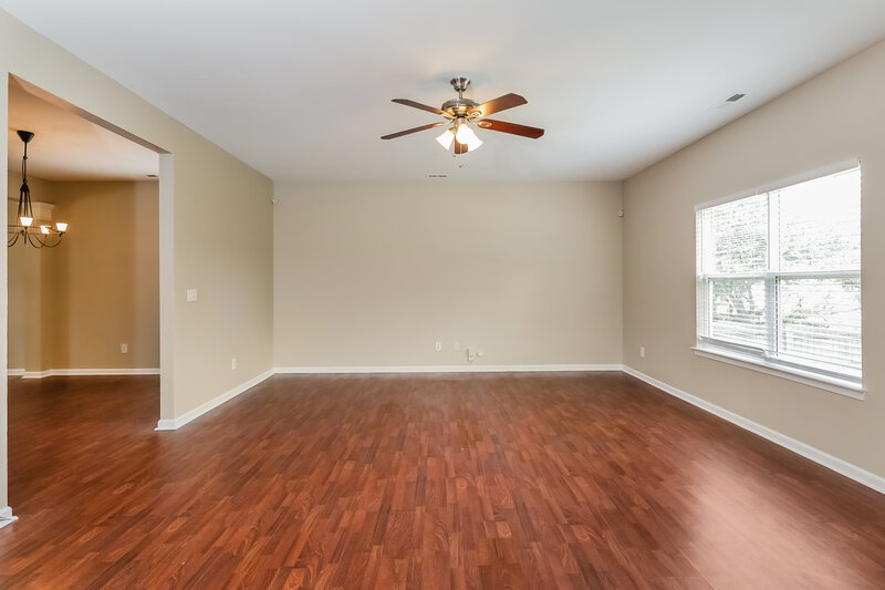 2,475/Mo, 15134 Dehavilland Dr Charlotte, NC 28278 Living Room View 2