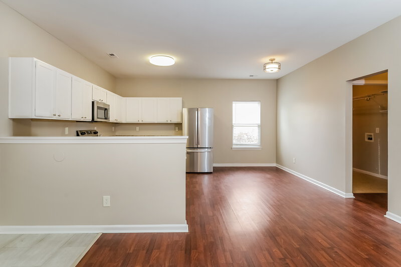 2,475/Mo, 15134 Dehavilland Dr Charlotte, NC 28278 Kitchen View
