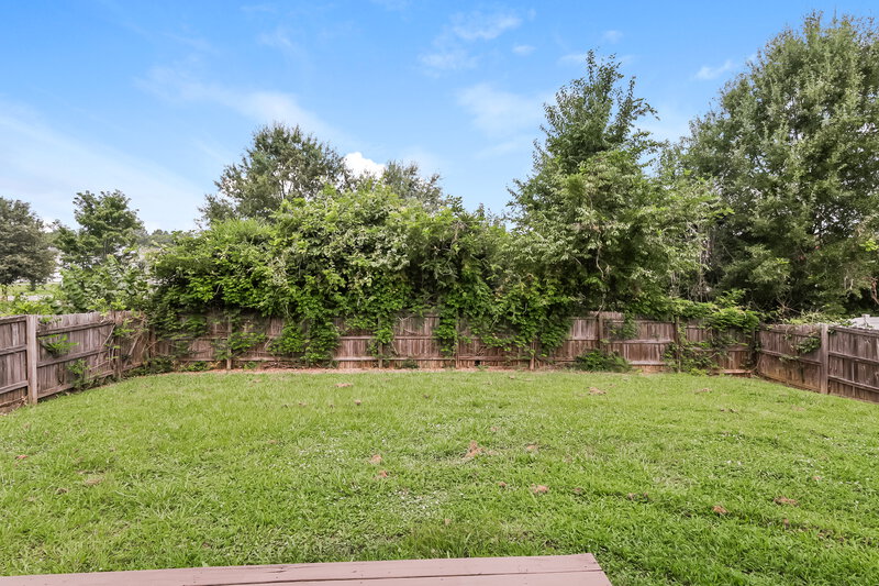 2,475/Mo, 15134 Dehavilland Dr Charlotte, NC 28278 Backyard View