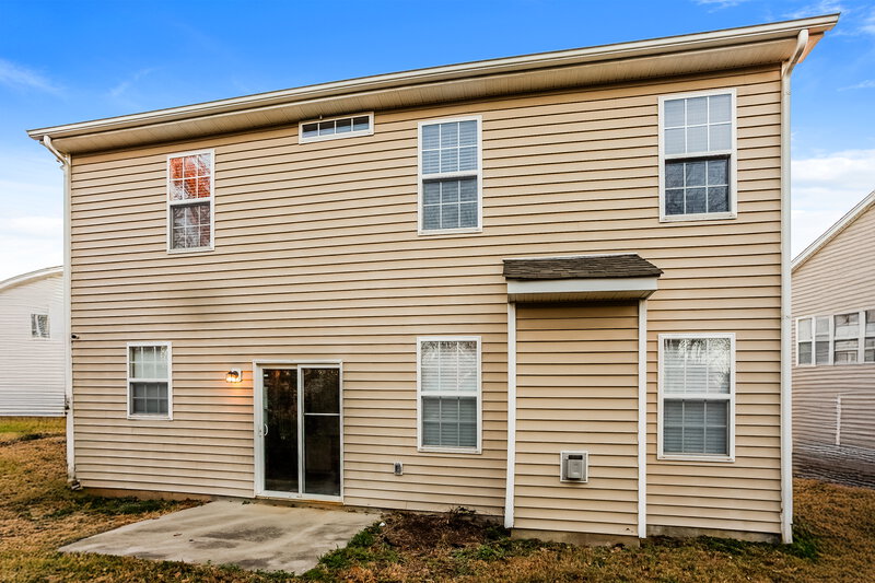 2,130/Mo, 13703 Rutherglen Ct Charlotte, NC 28213 Rear View