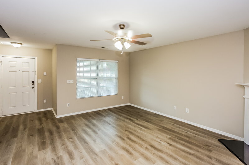 1,905/Mo, 3031 Buckleigh Dr Charlotte, NC 28215 Misc View 4