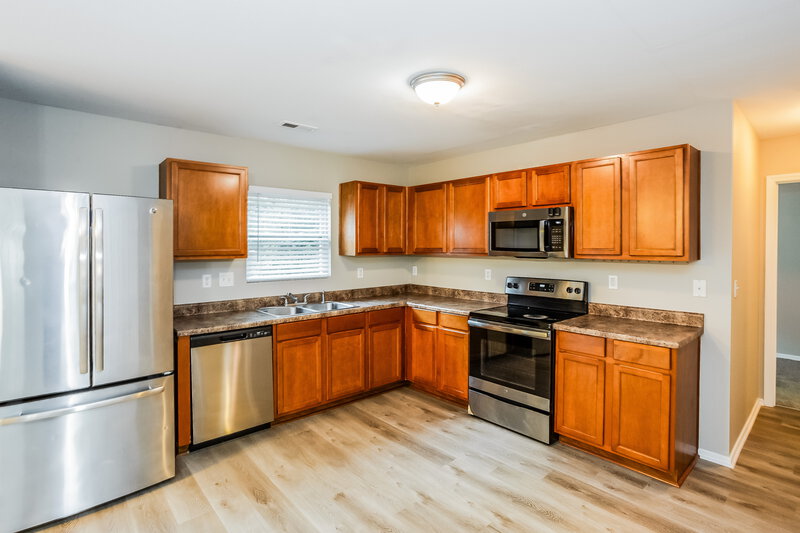 1,905/Mo, 3031 Buckleigh Dr Charlotte, NC 28215 Misc View 5