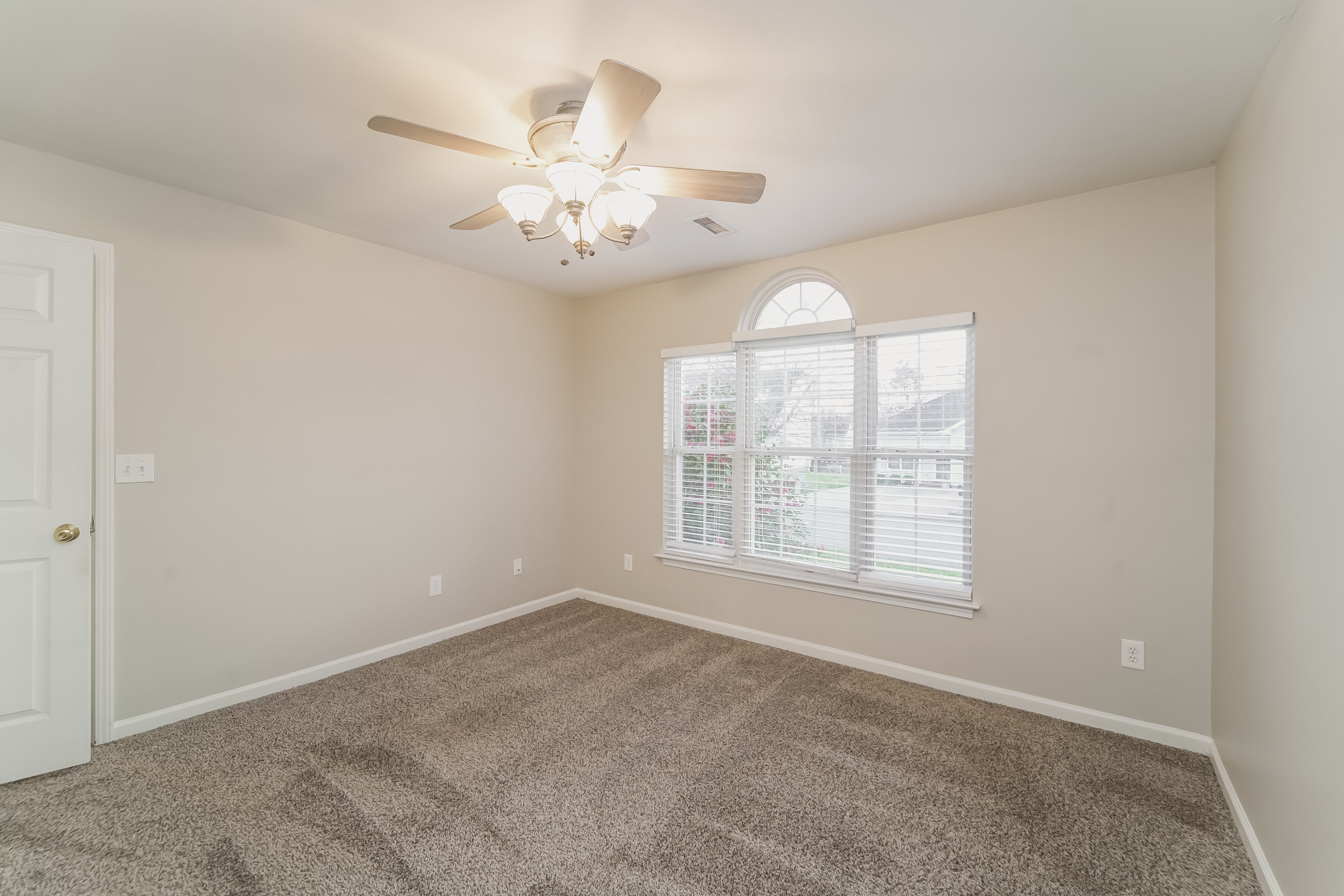 1,685/Mo, 785 Sir Raleigh Dr Concord, NC 28025 Main Bedroom View 2