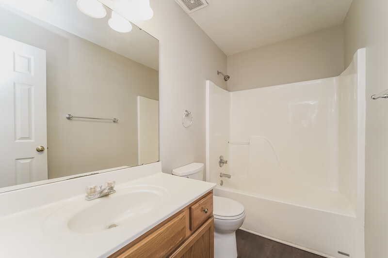 1,685/Mo, 785 Sir Raleigh Dr Concord, NC 28025 Bathroom View
