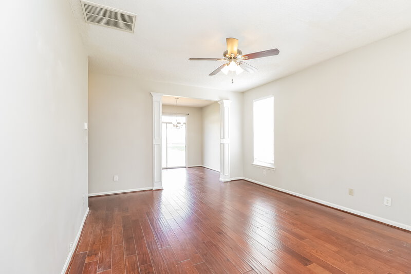 2,075/Mo, 13965 Dingess Rd Charlotte, NC 28273 Living Room View 2